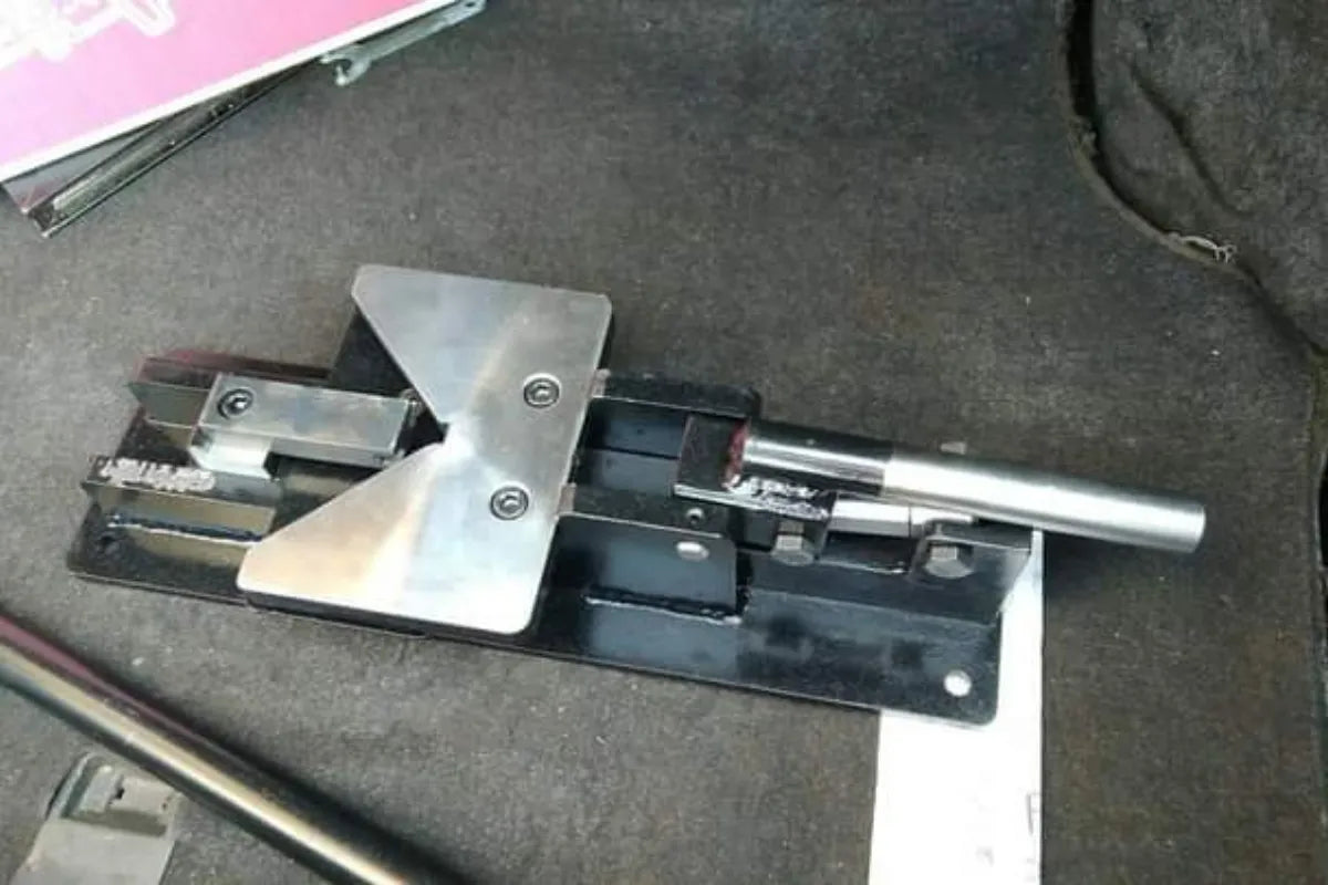       "The service was good I have received my aluminium crimper machine on time. I was scared at first but I had to face my fears and I was not disappointed at all."